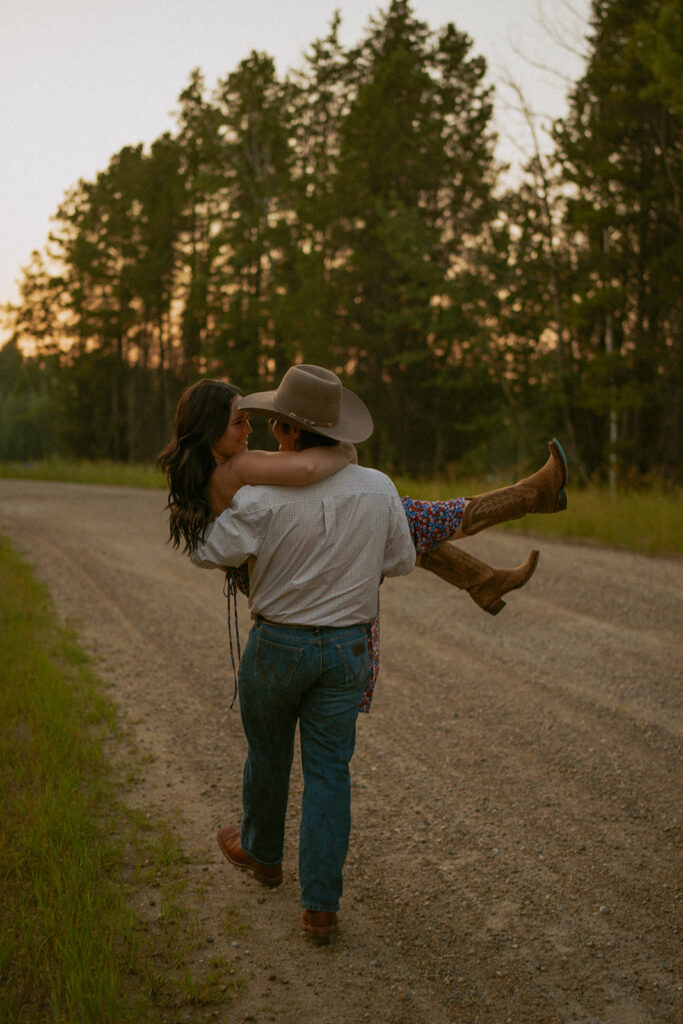 Western Couples Photographer in Edson Alberta