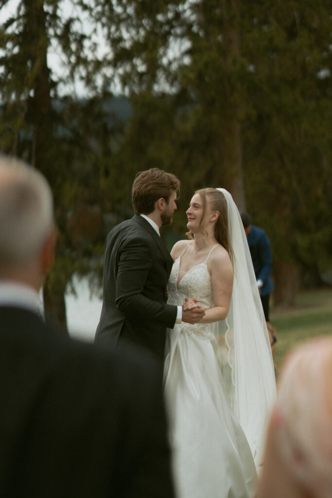 wedding ceremony candid photos at Fairmont JPL